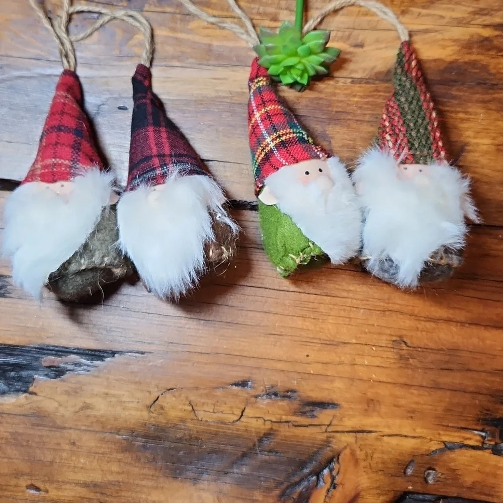 🚦3for$15🚦Set of 4 Holiday Gnome Ornaments
